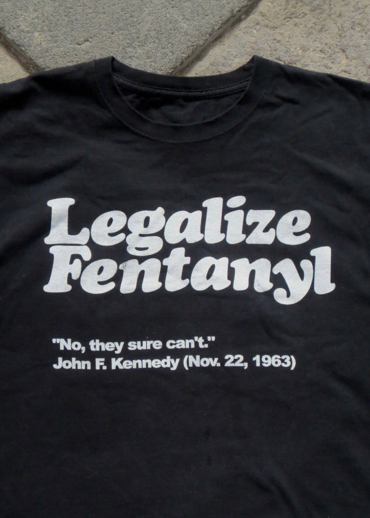 BLACK LEGALIZE T-SHIRT