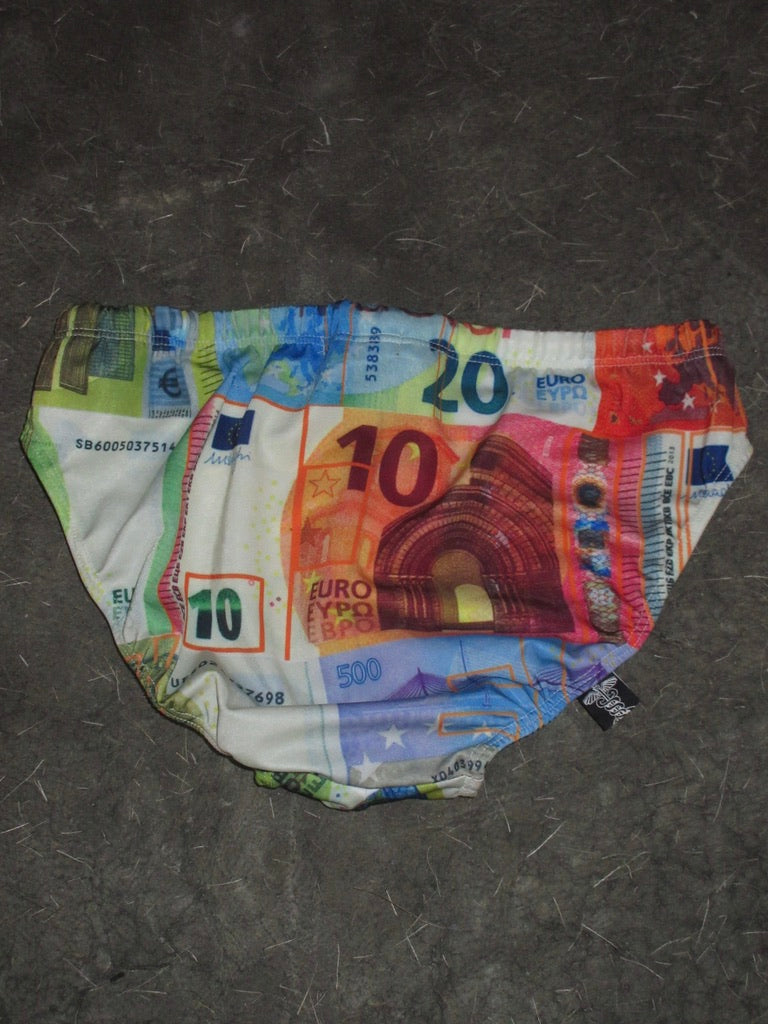 COUNTERFEIT EUROS SPEEDO