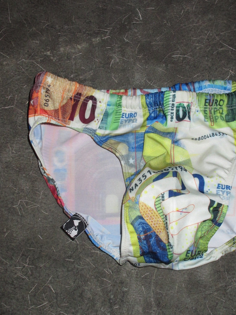 COUNTERFEIT EUROS SPEEDO