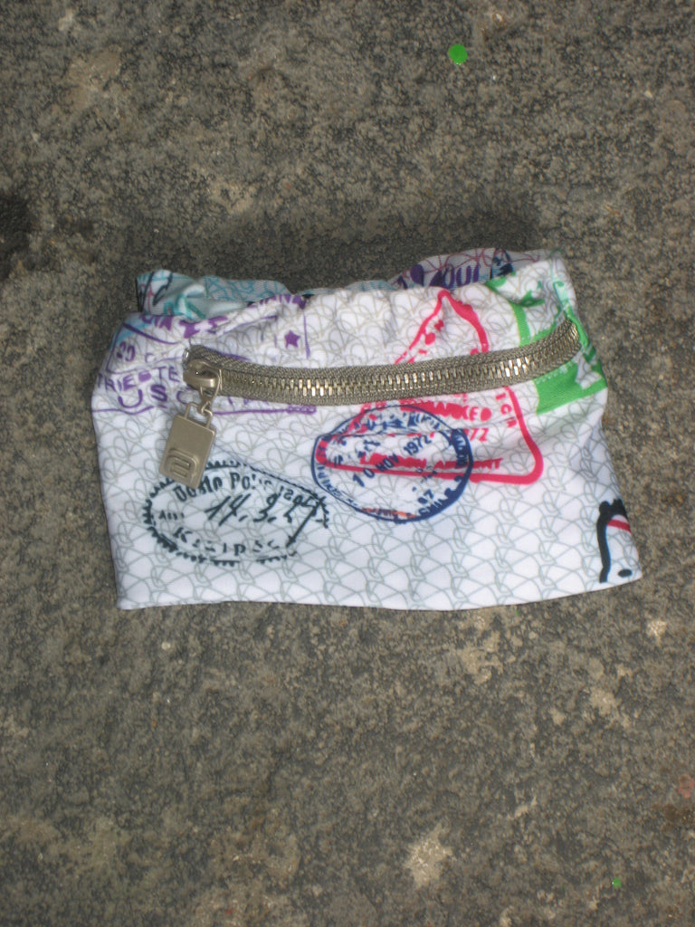PASSPORT BICEP ZIPPER POCKET